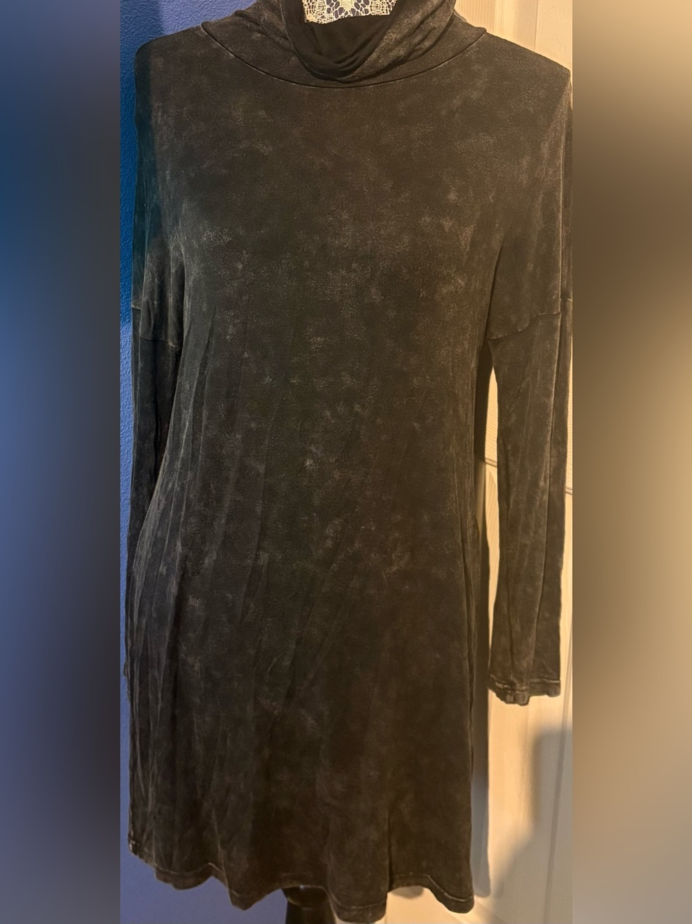 POL Women's Long Sleeve Black Distressed Look Tunic